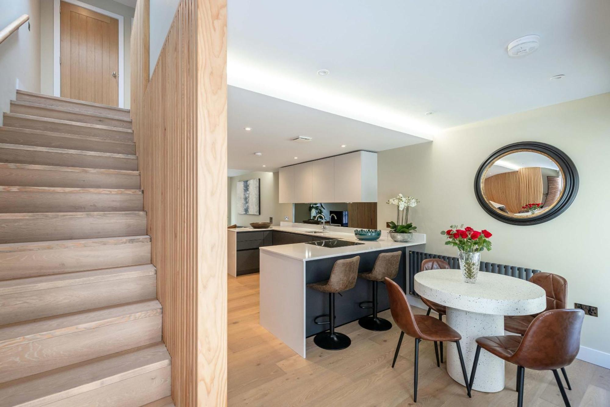 Dragon Suites - City Centre 2 Bed Luxury Mews House EDI Exterior foto